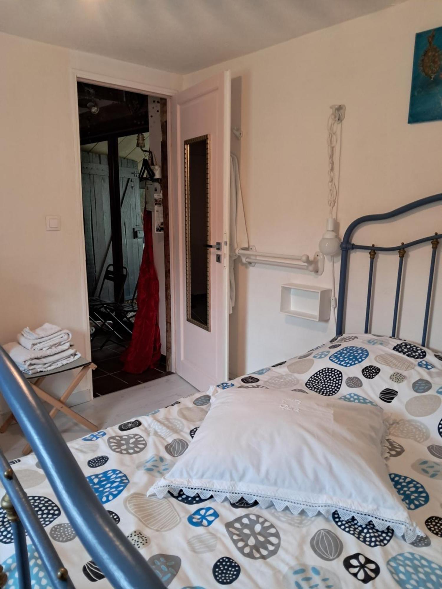 Le Buisson De La Gariole Bed & Breakfast Aubigny-sur-Nère Oda fotoğraf