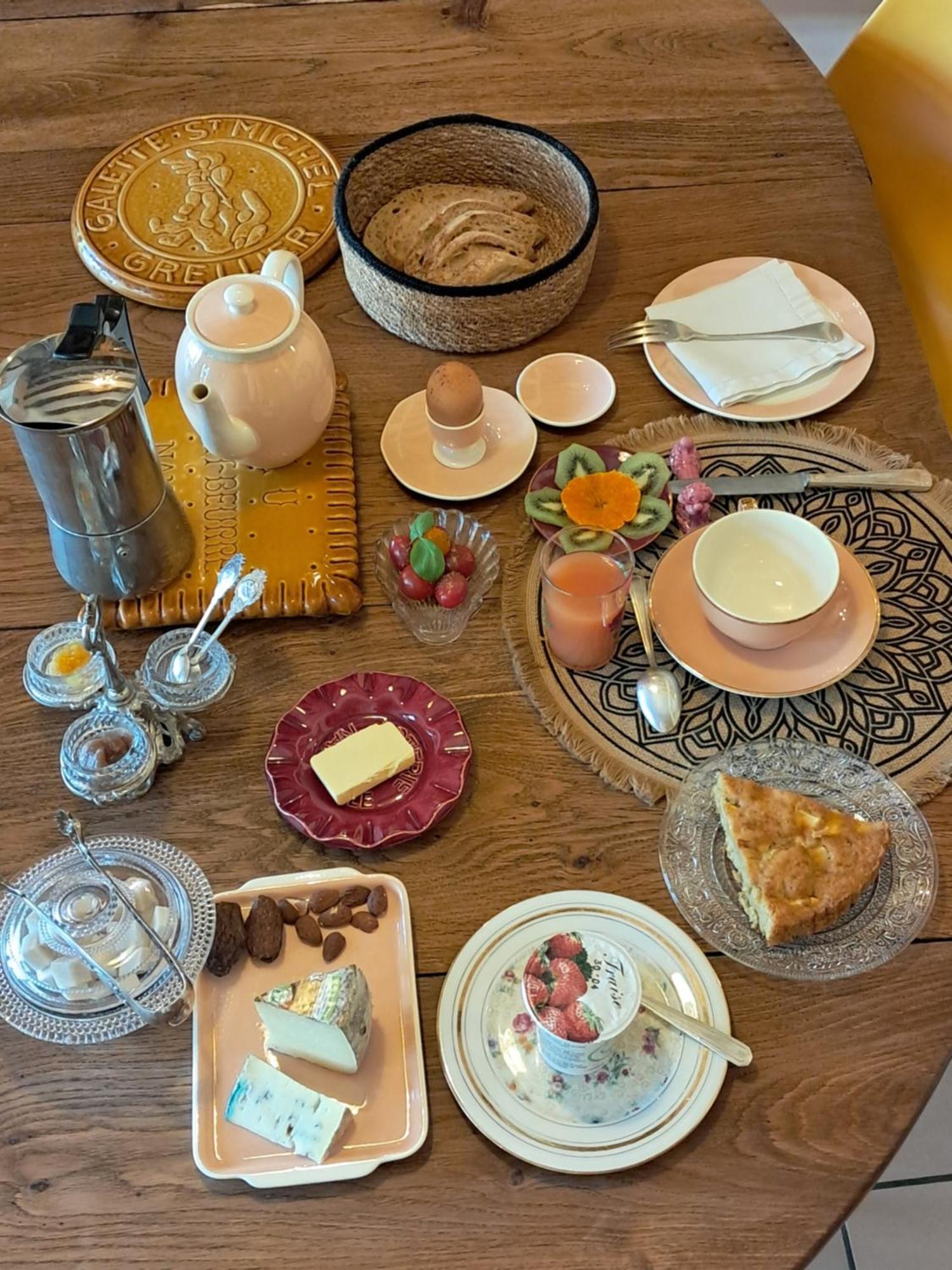 Le Buisson De La Gariole Bed & Breakfast Aubigny-sur-Nère Dış mekan fotoğraf